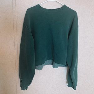Green cropped sweatshirt
